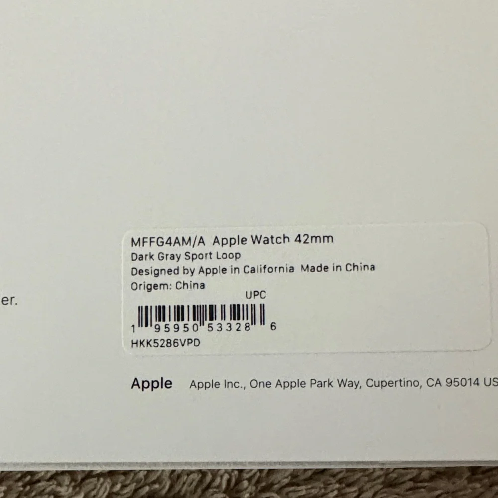 NWT - MFFG4AM/A Apple Watch 42mm - Dark Grey Sports Loop - Picture 2 of 5